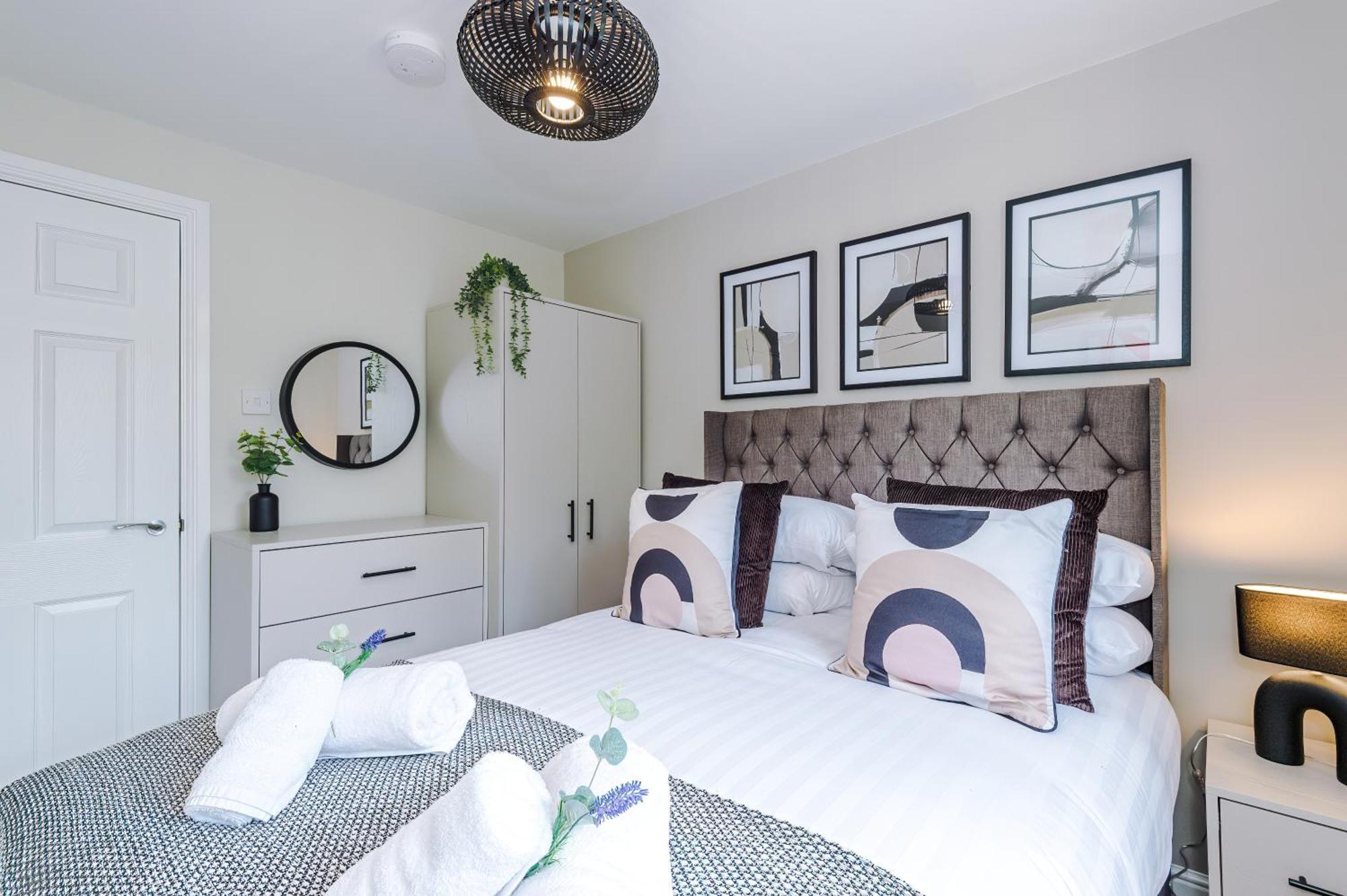 New! Stunning 3-Bed Home In Chester By 53 Degrees Property, Ideal For Groups, Free Parking! Exterior foto