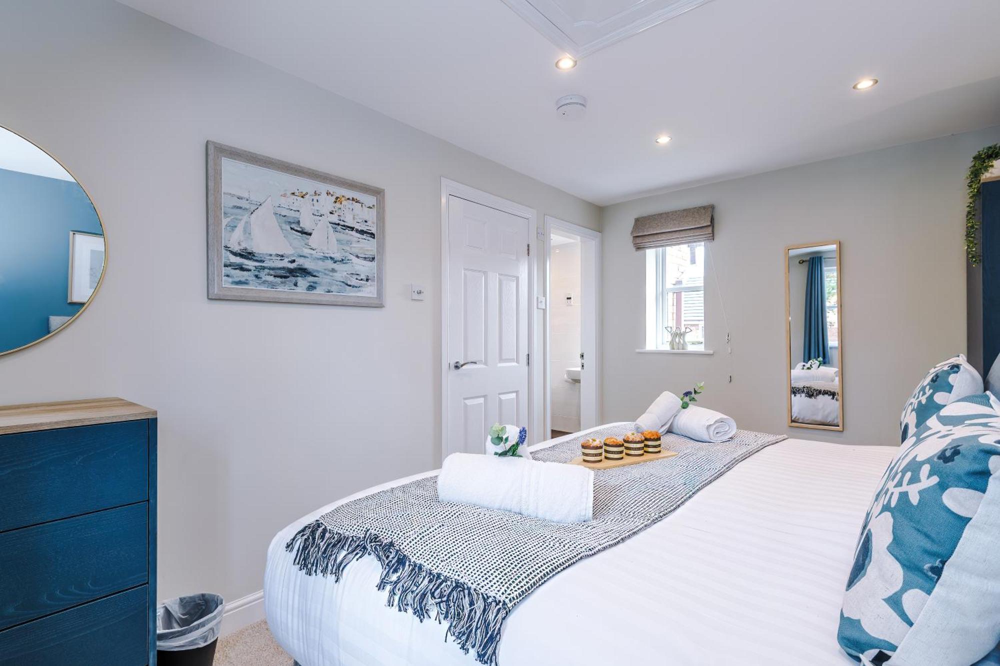 New! Stunning 3-Bed Home In Chester By 53 Degrees Property, Ideal For Groups, Free Parking! Exterior foto